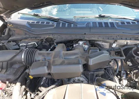 2018 Ford F-250 Lariat z USA, uszkodzony, nr VIN 1FT7W2B61JEC54038